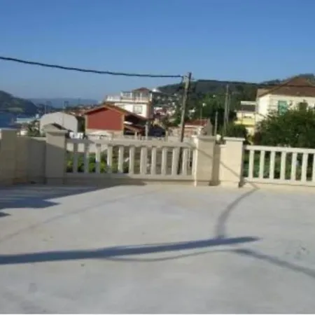 - 3 Bedrooms With Sea Views - 01872 Βίγκο